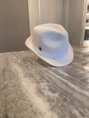 Tommy Bahama White Straw Fedora with Ribbon Trim